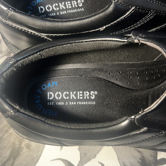 Men’s Black Leather Dockers Est. 1986, Emptor Dress Shoes, Size 9 Medium!